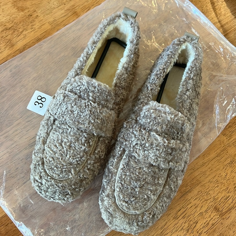 BNWT Shearling Loafers!